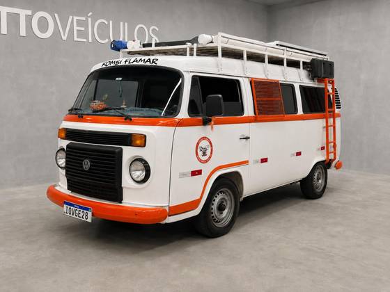 VOLKSWAGEN KOMBI 1.4 MI STD 8V FLEX 4P MANUAL