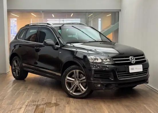 VOLKSWAGEN-TOUAREG-2013