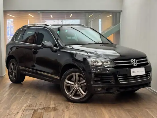 VOLKSWAGEN-TOUAREG-4.2 R LINE V8 32V GASOLINA 4P TIPTRONIC VOLKSWAGEN-TOUAREG-2013