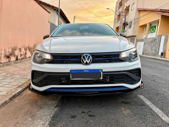VOLKSWAGEN-POLO-2024