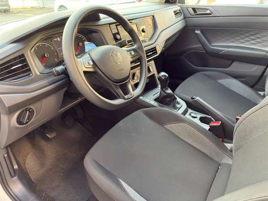 VOLKSWAGEN-POLO-2024