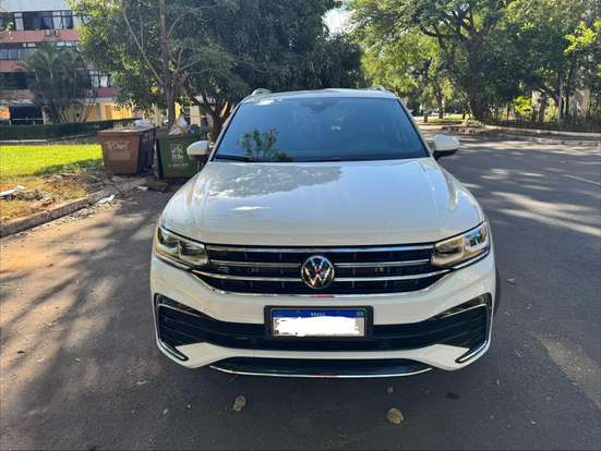 VOLKSWAGEN-TIGUAN-2024