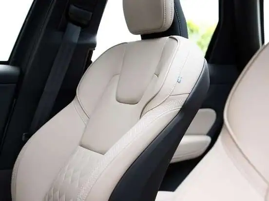 VOLVO-XC60-2026