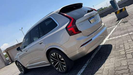 VOLVO-XC90-2025