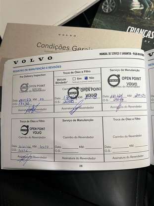 VOLVO-XC90-2023