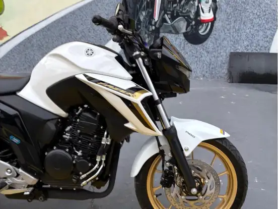 YAMAHA-FZ25 FAZER CONNECTED ABS YAMAHA-FZ25 FAZER CONNECTED ABS-2025