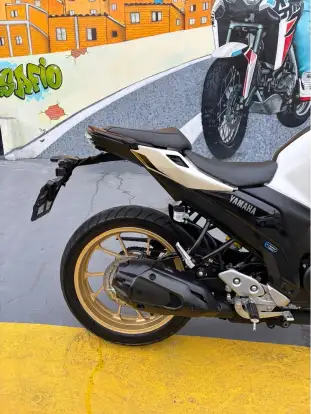 YAMAHA-FZ25 FAZER CONNECTED ABS-2025