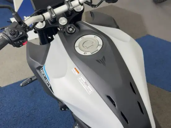 YAMAHA-MT-07 CONNECTED ABS YAMAHA-MT-07 CONNECTED ABS-2025