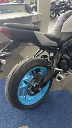 YAMAHA-MT-07 CONNECTED ABS-2025