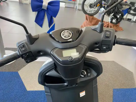 YAMAHA-NEOS CONNECTED-2025