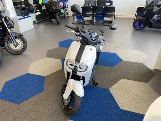 YAMAHA-NEOS CONNECTED YAMAHA-NEOS CONNECTED-2025