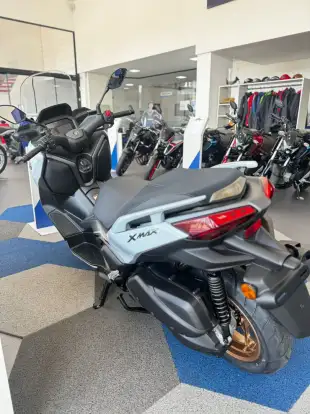 YAMAHA-XMAX 300 CONNECTED ABS-2026