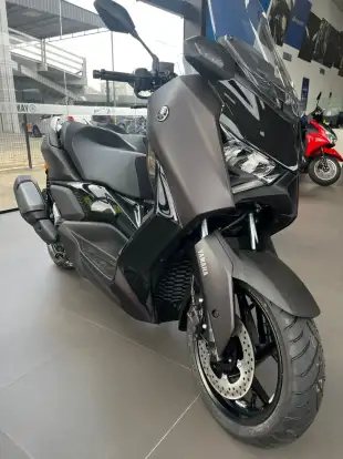 YAMAHA-XMAX 300 CONNECTED ABS-2025