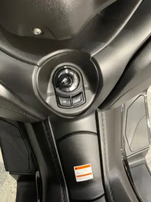 YAMAHA-XMAX ABS-2023