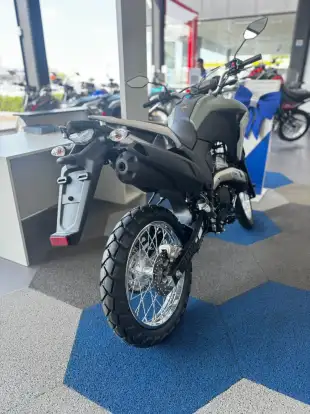 YAMAHA-XTZ 250 LANDER CONNECTED-2026
