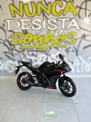 YAMAHA YZF R3 YAMAHA YZF R3