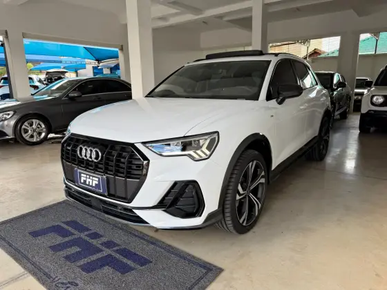 AUDI Q3 2.0 40 TFSI GASOLINA PERFORMANCE BLACK QUATTRO TIPTRONIC AUDI Q3 2.0 40 TFSI GASOLINA PERFORMANCE BLACK QUATTRO TIPTRONIC