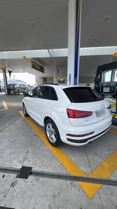 AUDI Q3 1.4 TFSI BLACK EDITION FLEX 4P S TRONIC