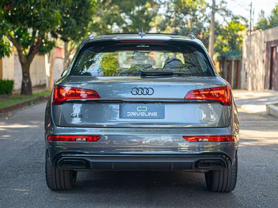 AUDI-Q5-2.0 45 TFSI GASOLINA S LINE BLACK QUATTRO S TRONIC AUDI-Q5-2024