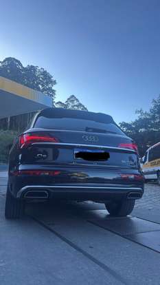 AUDI-Q5-2023