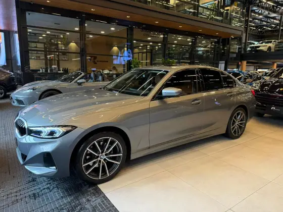 BMW 320i 2.0 16V TURBO FLEX SPORT GP AUTOMÁTICO BMW 320i 2.0 16V TURBO FLEX SPORT GP AUTOMÁTICO