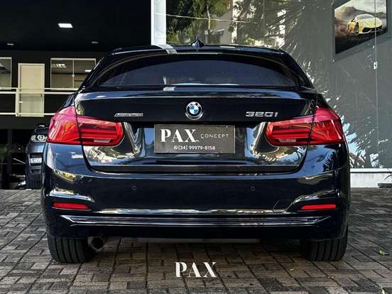 BMW-320i-2017