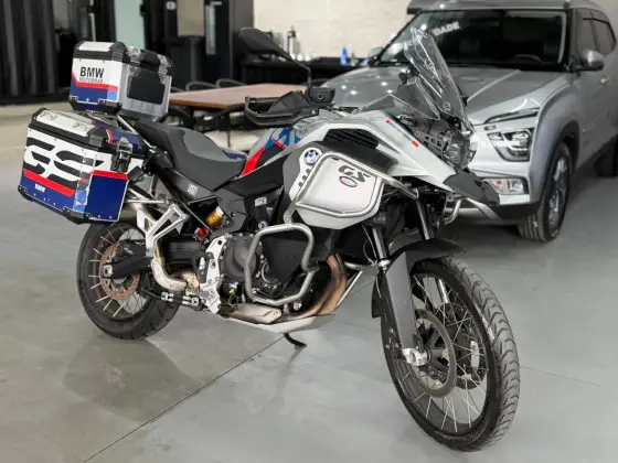 BMW F 900 GS ADVENTURE BMW F 900 GS ADVENTURE