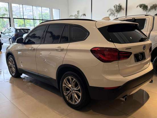BMW-X1-2.0 16V TURBO ACTIVEFLEX SDRIVE20I 4P AUTOMÁTICO BMW-X1-2018