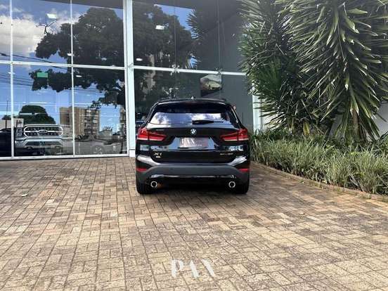 BMW-X1-2022