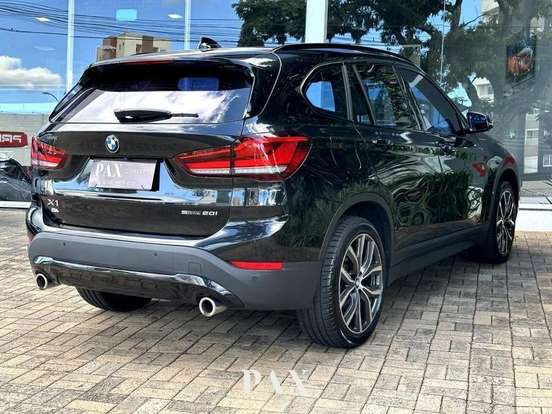 BMW-X1-2022