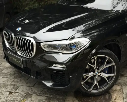 BMW-X5-2021
