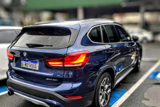 BMW-X1-2.0 16V TURBO ACTIVEFLEX SDRIVE20I X-LINE 4P AUTOMÁTICO BMW-X1-2020