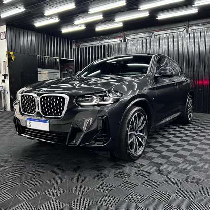 BMW-X4-2023