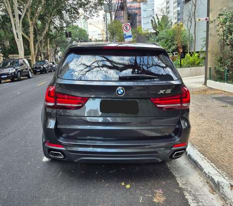 BMW-X5-2017