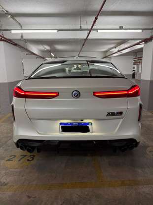 BMW-X6-2022