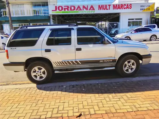 CHEVROLET-BLAZER-2.8 EXECUTIVE 4X4 TURBO ELETRONIC DIESEL 4P MANUAL CHEVROLET-BLAZER-2006