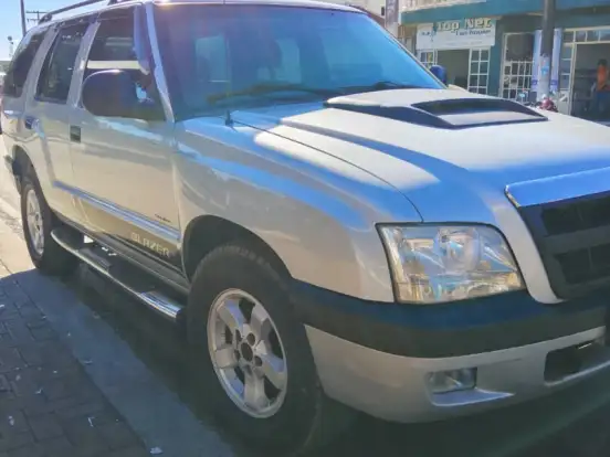 CHEVROLET-BLAZER-2.8 EXECUTIVE 4X4 TURBO ELETRONIC DIESEL 4P MANUAL CHEVROLET-BLAZER-2006