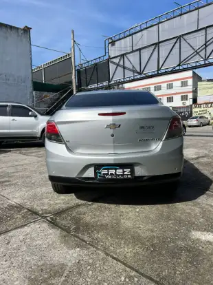 CHEVROLET-PRISMA-2015