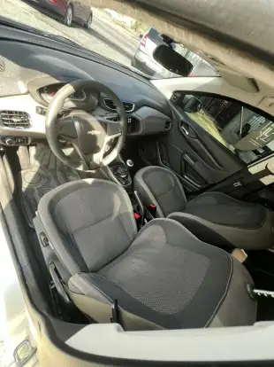 CHEVROLET-PRISMA-2015