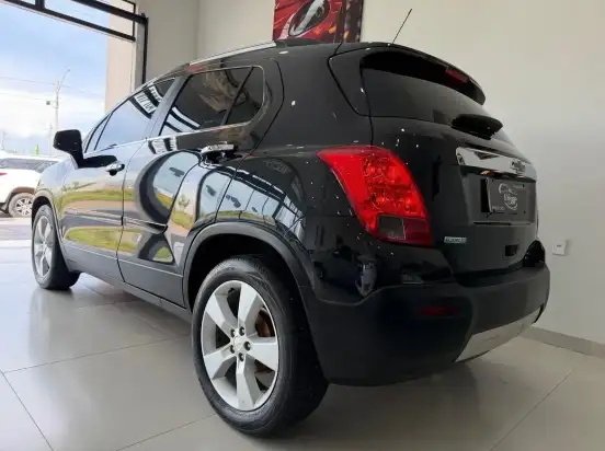 CHEVROLET-TRACKER-2014