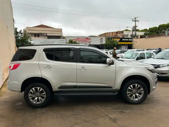 CHEVROLET-TRAILBLAZER-2018