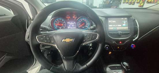 CHEVROLET-CRUZE-2017