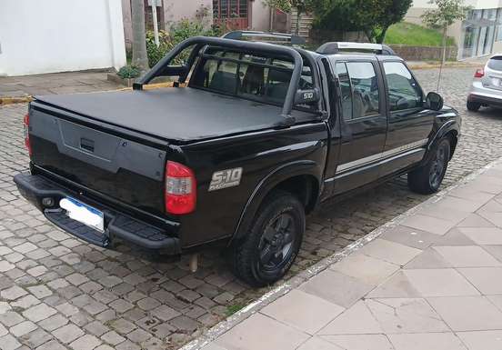 CHEVROLET-S10-2.4 MPFI EXECUTIVE 4X2 CD 8V FLEX 4P MANUAL CHEVROLET-S10-2011