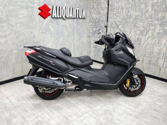 DAFRA MAXSYM 400i 