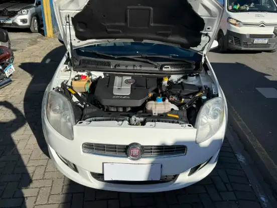 FIAT-BRAVO-1.8 ESSENCE 16V FLEX 4P MANUAL FIAT-BRAVO-2011