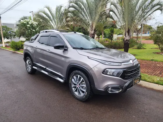 FIAT TORO 2.0 16V TURBO DIESEL VOLCANO 4WD AT9