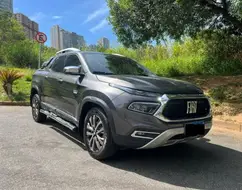 FIAT TORO 2.0 16V TURBO DIESEL RANCH 4WD AT9 FIAT TORO 2.0 16V TURBO DIESEL RANCH 4WD AT9