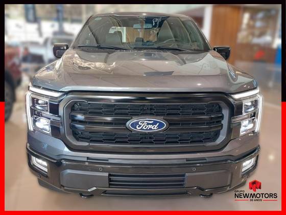 FORD F-150 5.0 V8 GASOLINA CD LARIAT BLACK FX4 AUTOMÁTICO