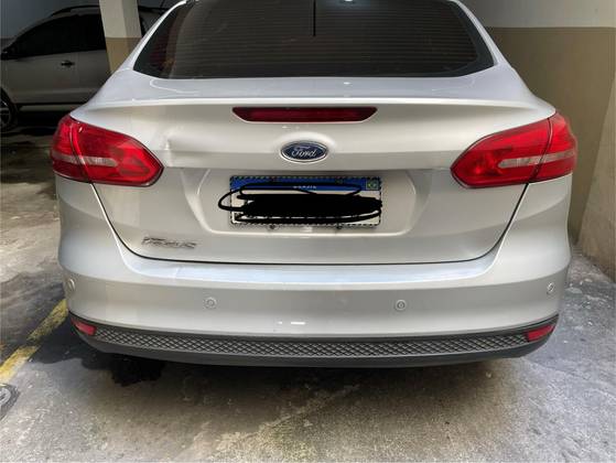 FORD FOCUS 2.0 SE FASTBACK 16V FLEX 4P POWERSHIFT