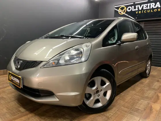 HONDA FIT 1.4 LX 16V FLEX 4P AUTOMÁTICO HONDA FIT 1.4 LX 16V FLEX 4P AUTOMÁTICO